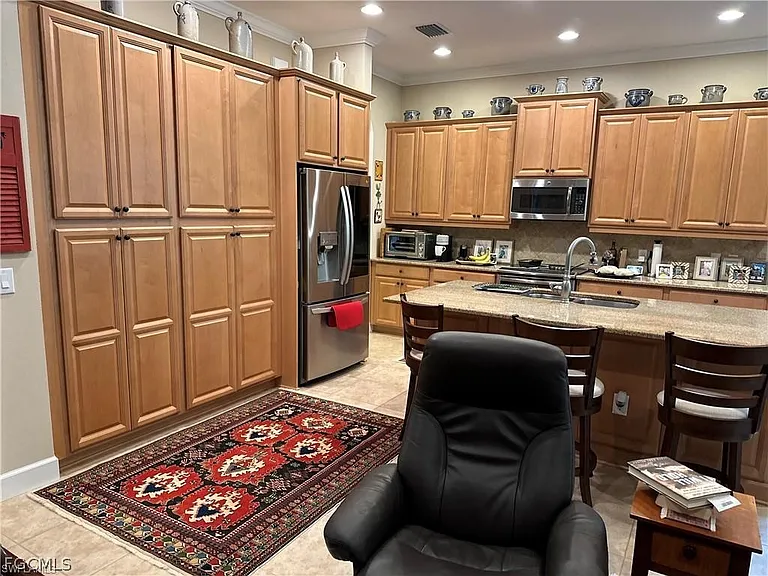 9061 Isla Bella Cir — Photo 9