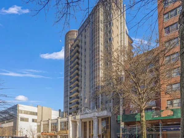 133-38 Sanford Avenue image 2 of 7