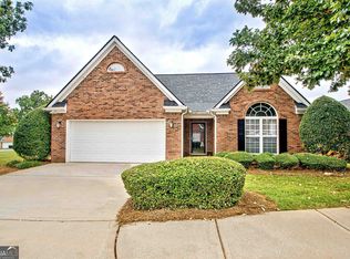 3 Steeplechase Dr, Newnan, GA 30263