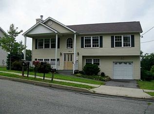 165 Orchard St, Newburgh, NY 12550