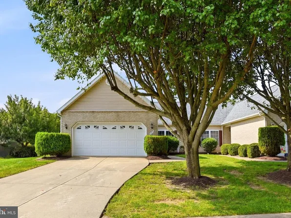 107 Bayberry Ct, Stephens City, VA 22655