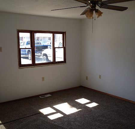 4th image of 1578 Weaver Dr