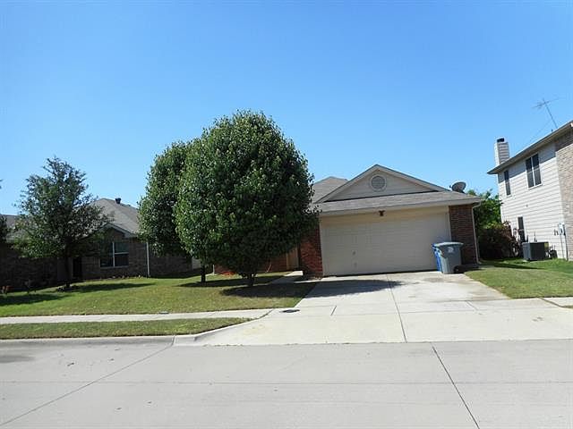 1st image of 1351 Falcon Dr