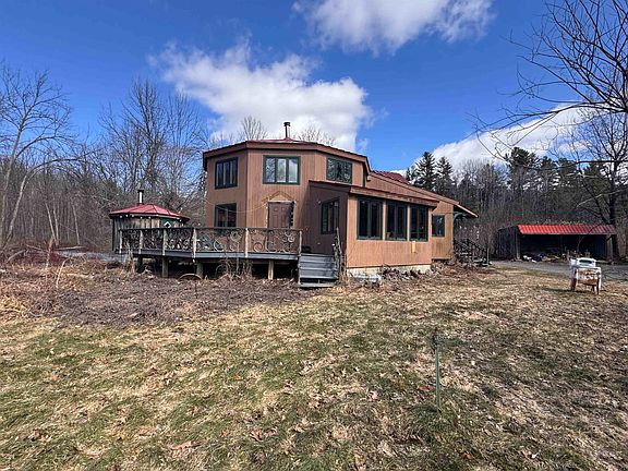 2nd image of 652 Lewis Creek Road