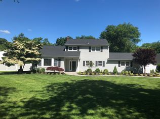 5 Silverbrook Pl, Lincroft, NJ