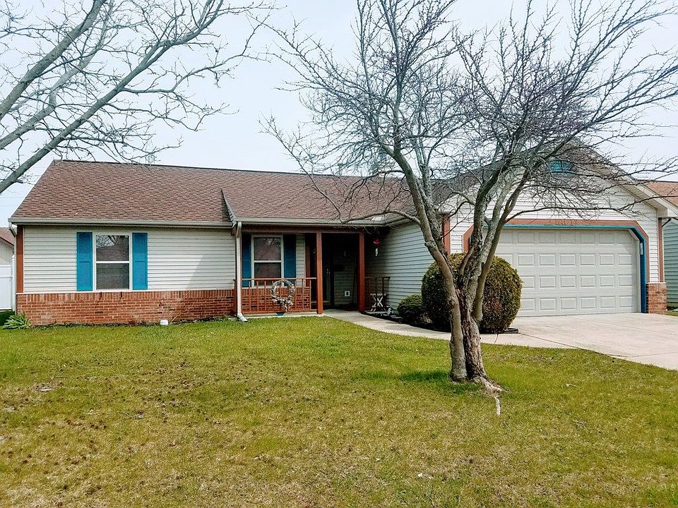 1st image of 1041 Hornbeam Cir W