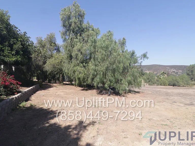 22845 Vista Ramona Rd — Photo 14
