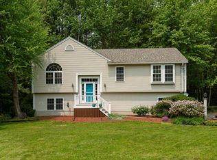 8 Turner Ln, Berwick, ME 03901