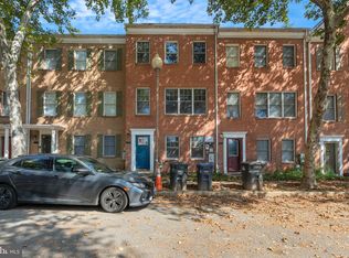 864 Hr Dr SE, Washington, DC 20032