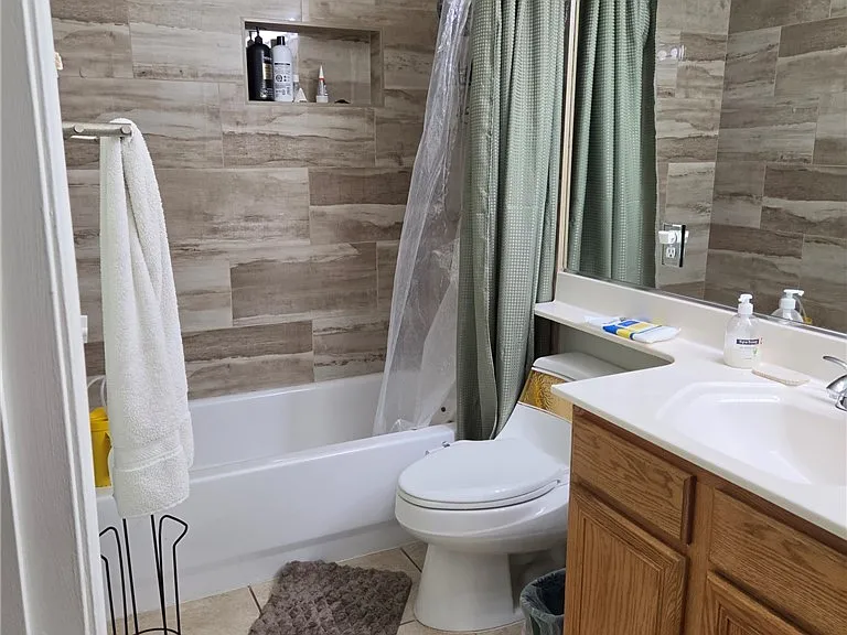 506 Melrose Heights St — Photo 8