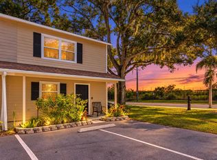 152 Douglas Rd W APT A, Oldsmar, FL 34677