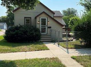 110 11th Ave, Brookings, SD 57006
