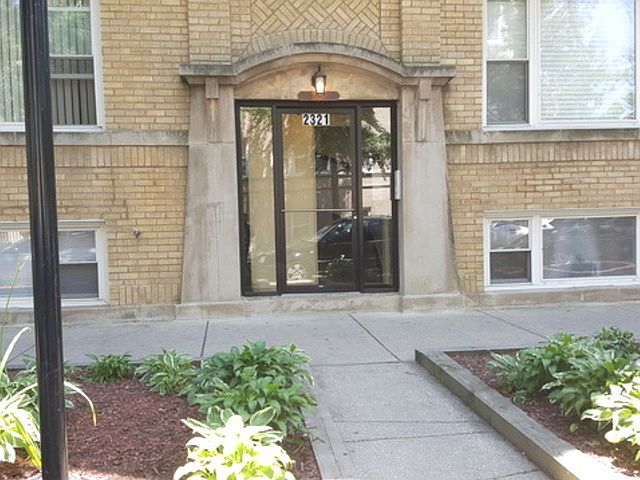 1st image of 2321 W Rosemont Ave APT 3