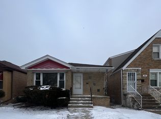 8935 S Euclid Ave, Chicago, IL 60617