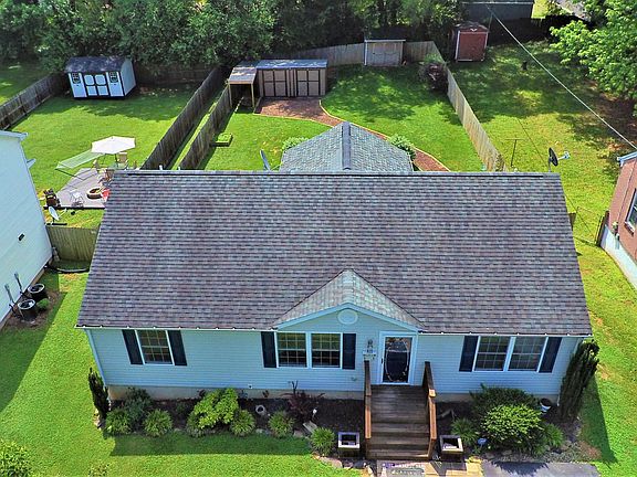 3rd image of 2607 Churchill Dr NW