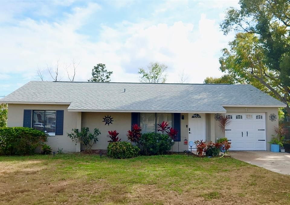 1st image of 2357 Kerridale St