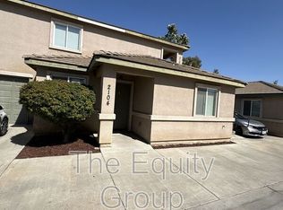 2104 W Lark Ave, Visalia, CA 93291