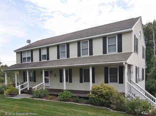 39 Hope Furnace Rd, Scituate, RI 02831