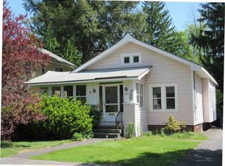 20 Oakwood Pl, Delmar, NY 12054