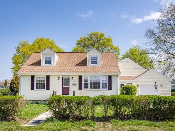 72 Nora Ave, Somerset, MA 02725