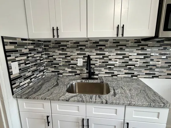 Ellington Street Realty LLC, 10 Ellington St #18-1A, East Orange, NJ 07017