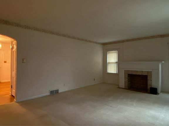3rd image of 1100 Hammel St