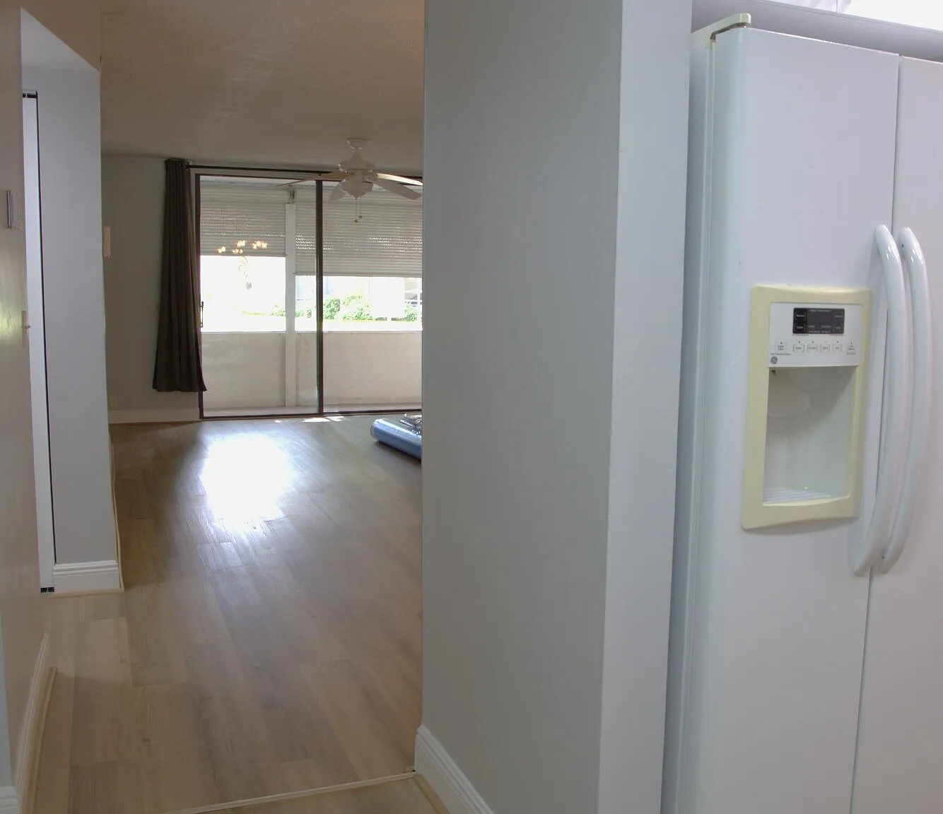 2 bed, 2.0 bath, 1010 sqft, $1,700 — Photo 4