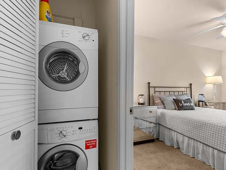 In-Home Washer and Dryer (In Select Homes)