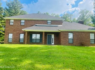 6409 Springridge Rd, Raymond, MS 39154