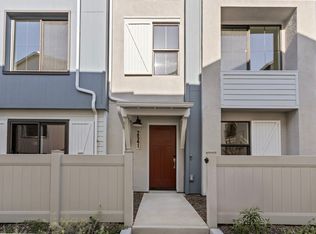 2541 Delphinium Ln, Carlsbad, CA 92008