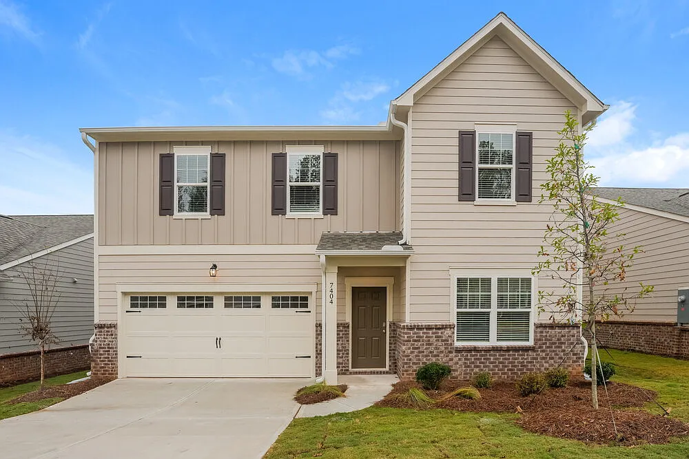 4 bed, 2.5 bath, 2401 sqft, $3,160 — Photo 1