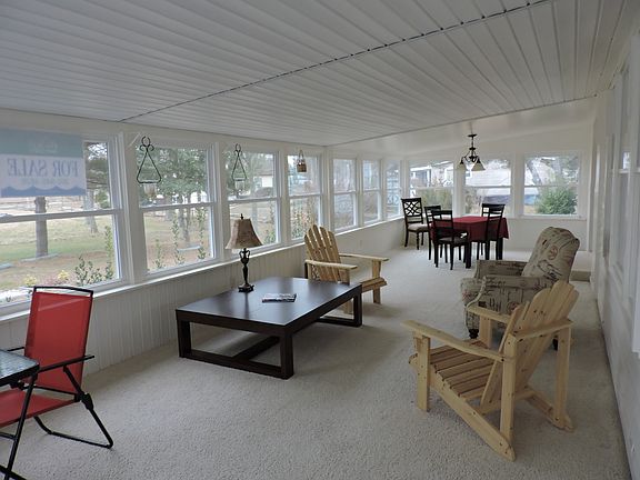 4th image of 25200 Whitewater Dr