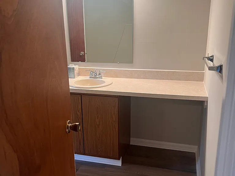 112 Krista Ct — Photo 17