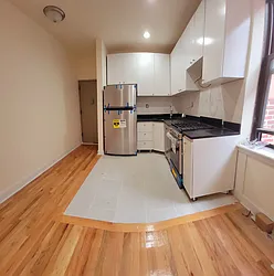 Rented by Metro Park Realty Inc