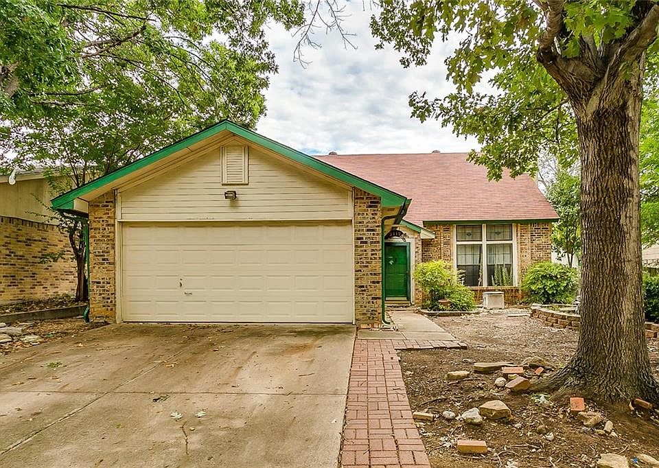 1st image of 3112 Woodlark Dr