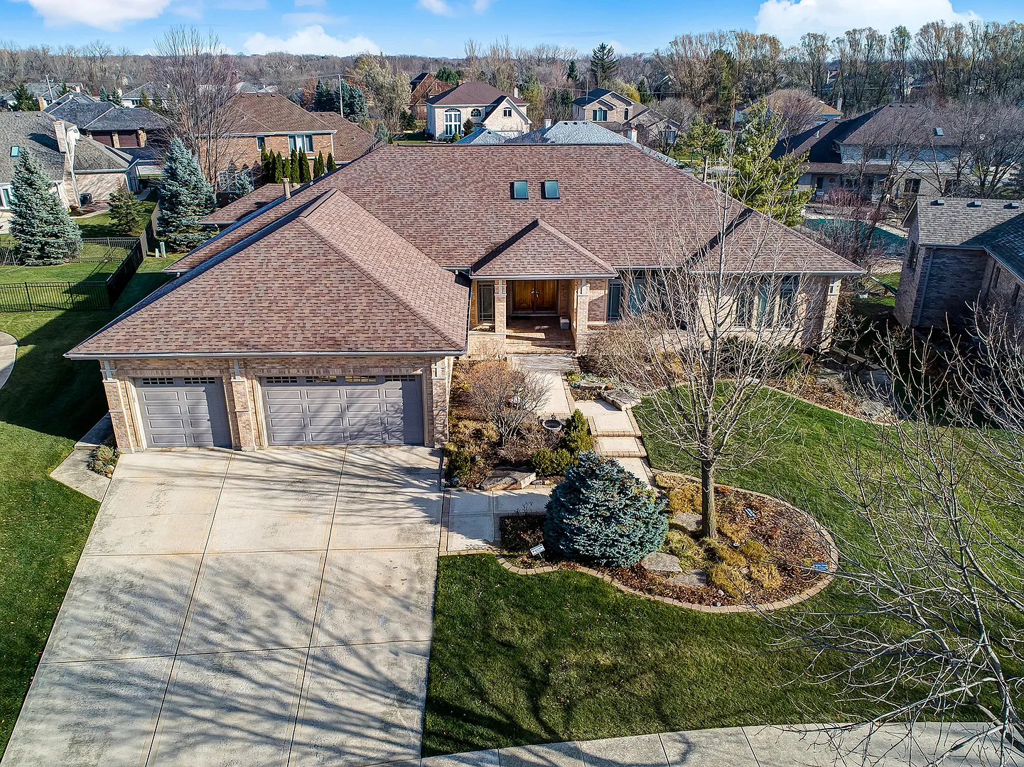 8913 Brandon Rd photo 1