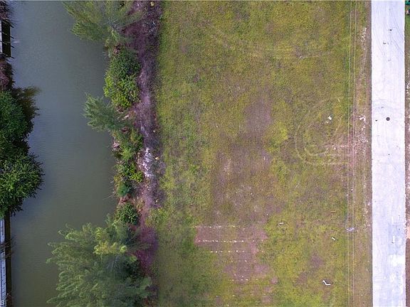 2nd image of 1900 SW 13th St