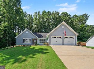 29 Oakridge Ct, Douglasville, GA 30134