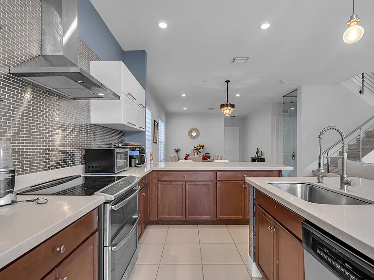 3332 W 95th Ter #3332 — Photo 12