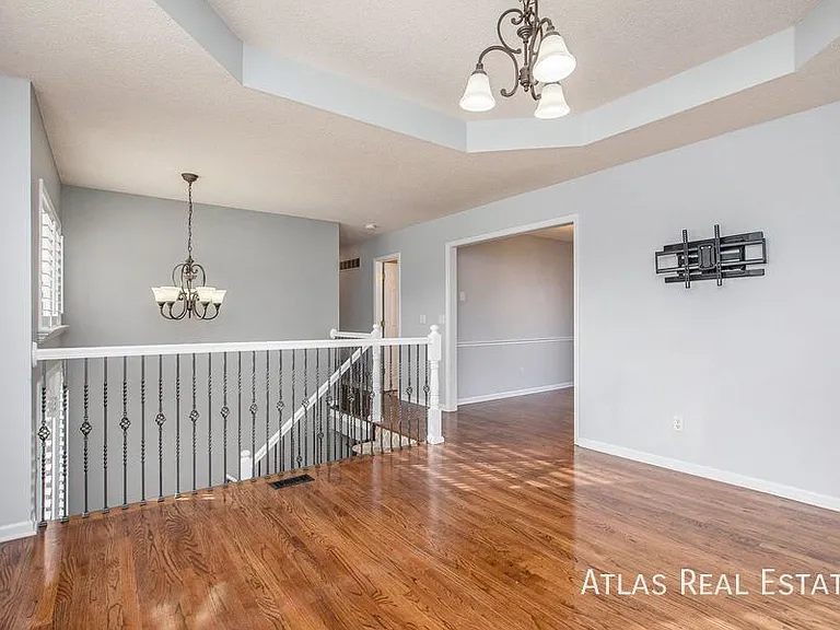 1312 SE Princeton Pl — Photo 2
