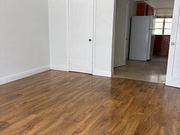 3rd image of 601 7th St #7