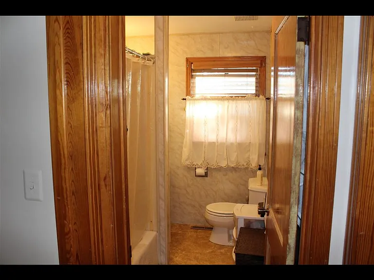 270 Cedar St — Photo 2