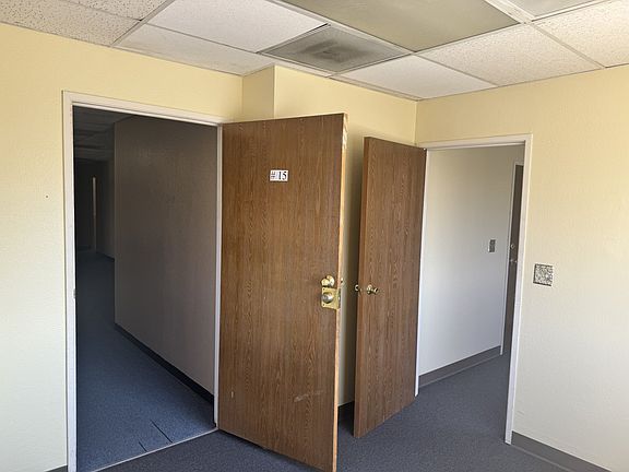 3rd image of 12610 Glenoaks Blvd Suite 15