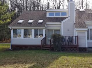 111 Duck Hollow Cir, Stroudsburg, PA 18360