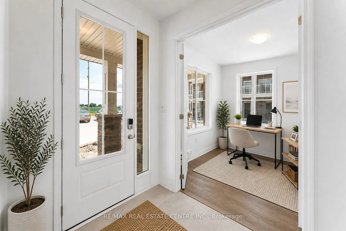 Building Photo - 1317 Leriche Way S #67