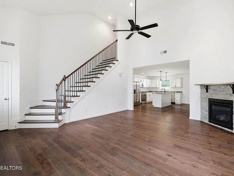 6513 Cara Cade Ln — Photo 5