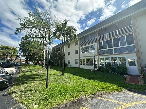2nd image of 4980 E Sabal Palm Blvd APT 330