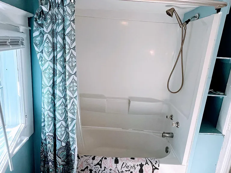 526 King George Ave SW #4 — Photo 16