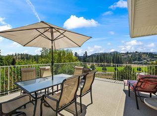 2377 Shannon Woods Dr #201, West Kelowna, BC V4T2L8