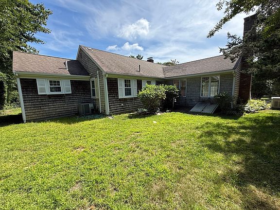 4th image of 87 Hinckley Cir